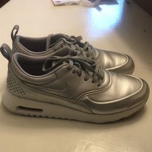 SOLD!!!! NIKE AirMax Thea